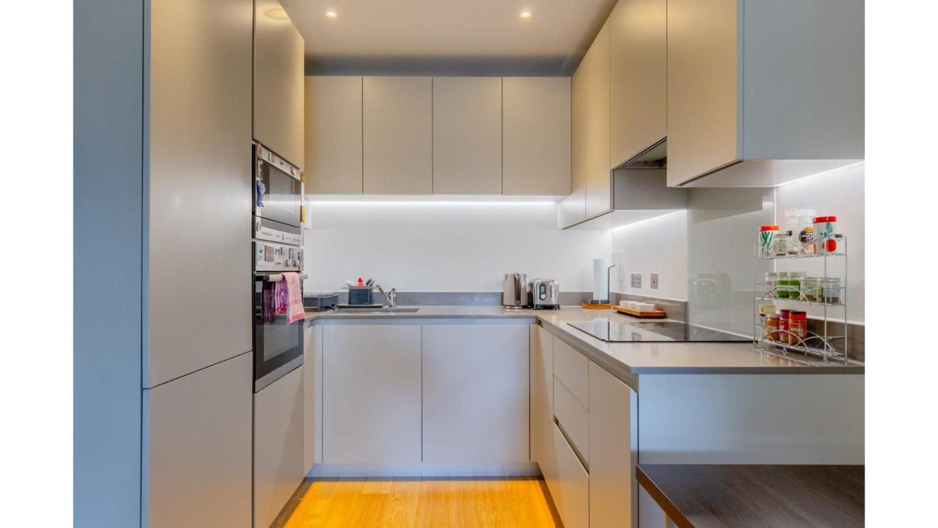 Appartamento Modern 1bd Flat W Balcony Heart Of Brixton Londra